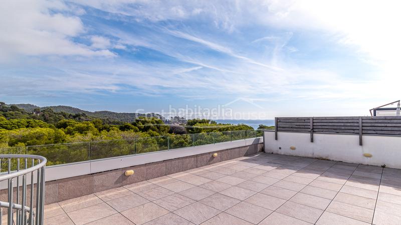 Foto 57e32871-e687-4ba5-ba72-3f8193c7224d. Apartamento ático de lujo en venta en la fosca, , con solárium privado, terrazas y garaje. en Palamós