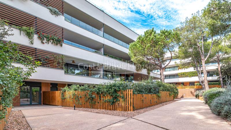Foto e93adbf2-33c5-41d7-9489-50ad09c017ed. Apartamento ático de lujo en venta en la fosca, , con solárium privado, terrazas y garaje. en Palamós