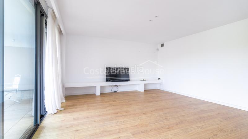 Foto fadff206-fb2a-4fb2-a629-0b65092ad27b. Apartamento ático de lujo en venta en la fosca, , con solárium privado, terrazas y garaje. en Palamós