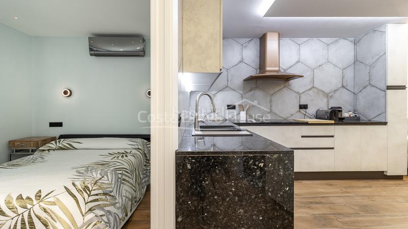 Foto 02d5a38e-2d55-4489-bc4c-6a87bc29637a. Apartamento  en venta en sa riera, , reformado y a solo 300 metros de la playa, con garaje privado en Begur