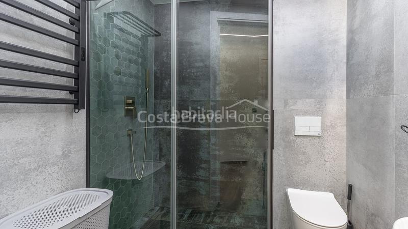 Foto 03ddf463-4507-466f-90af-ec5ce705d30b. Apartamento  en venta en sa riera, , reformado y a solo 300 metros de la playa, con garaje privado en Begur