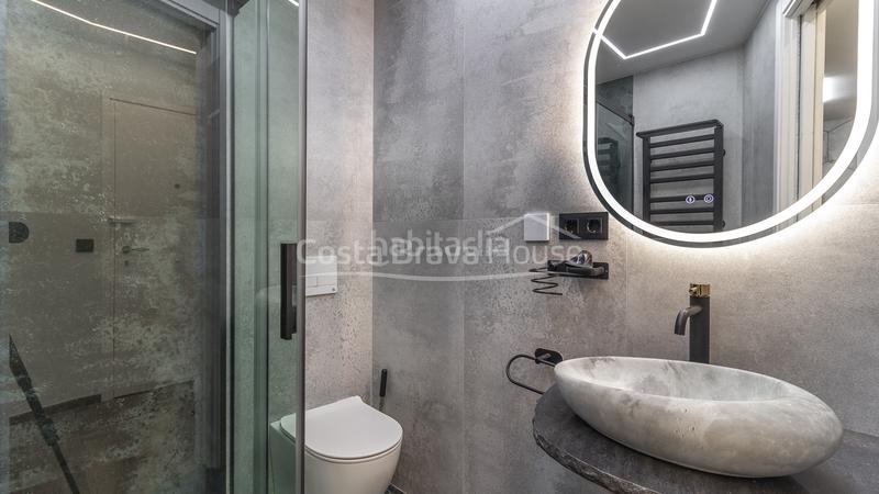 Foto 5e2cbc88-897a-41a0-9a4d-48b04674b022. Apartamento  en venta en sa riera, , reformado y a solo 300 metros de la playa, con garaje privado en Begur