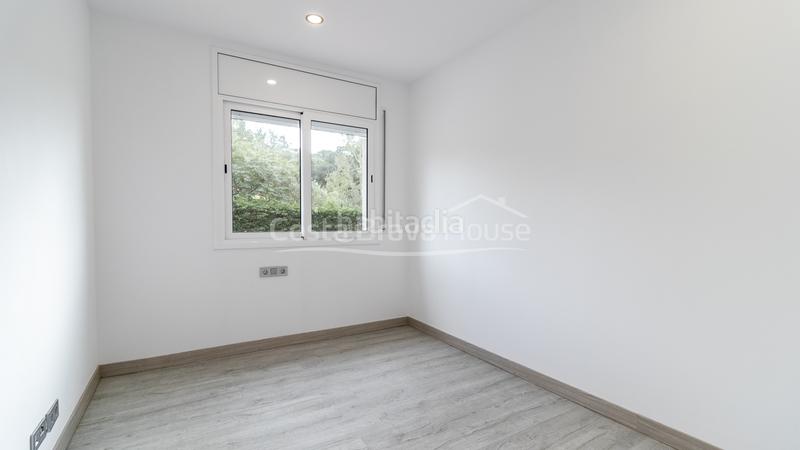 Foto 091ec175-960e-468f-9cb4-e747b9cb4eb4. Haus mit heizung parking pool in residencial Begur-esclanyà Begur