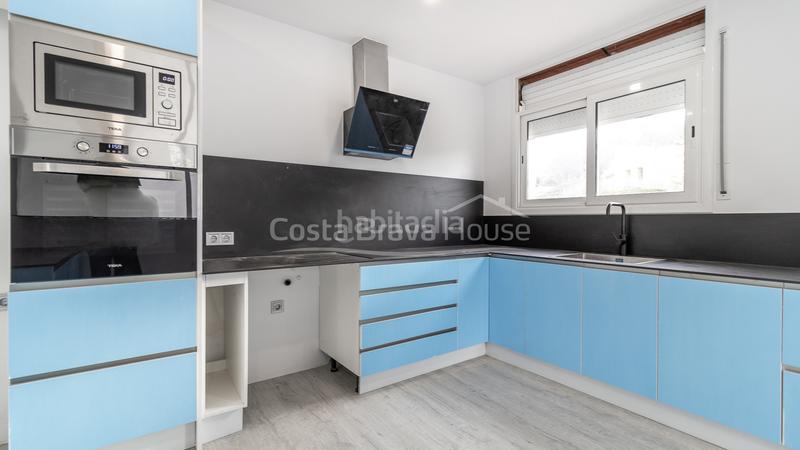 Foto 25849d34-6f6e-47e7-9a3c-1f66298d4fb3. Haus mit heizung parking pool in residencial Begur-esclanyà Begur