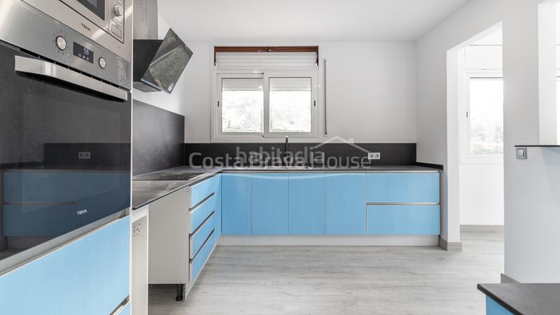 Foto 66104bdc-09b5-4af5-bea9-5dde7f6108ff. Haus mit heizung parking pool in residencial Begur-esclanyà Begur