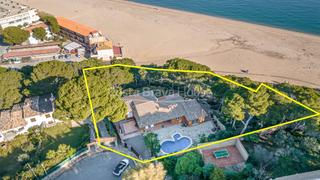 Maison  Carrer terra roja. Villa de lujo con acceso directo a la playa entre begur y pals,