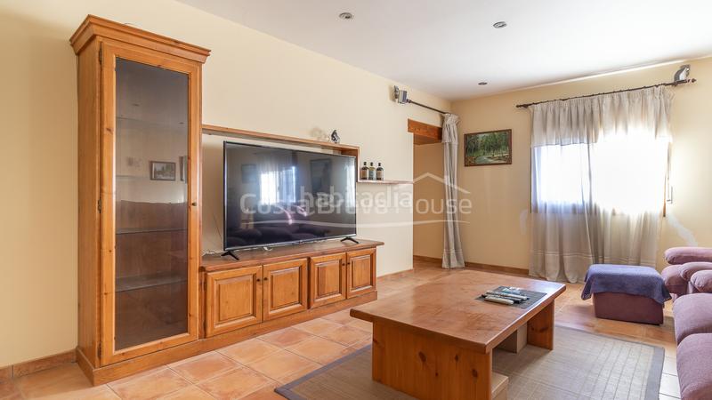 Foto 3111a6a3-54b8-4c0b-9840-57736ccbce5d. Masia amb calefacció aparcament piscina a Molí de Vent-La Sauleda Palafrugell