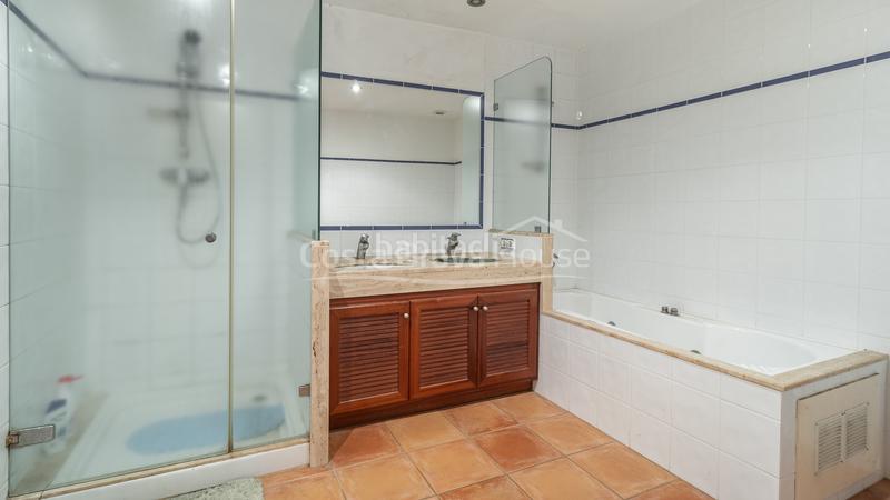 Foto 40344778-affa-4468-bf74-f2b5e944120b. Masia amb calefacció aparcament piscina a Molí de Vent-La Sauleda Palafrugell