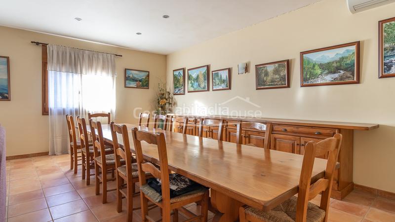 Foto 93ff2644-c4ea-491a-953e-df43ddaf6b6b. Masia amb calefacció aparcament piscina a Molí de Vent-La Sauleda Palafrugell