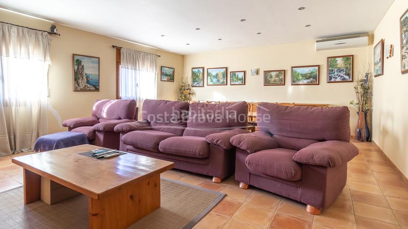 Foto fda4e83f-3d2e-4f01-961d-d5b900257ca4. Masia amb calefacció aparcament piscina a Molí de Vent-La Sauleda Palafrugell