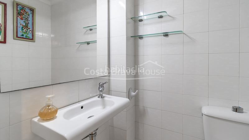 Foto 8a43c5ab-e3b4-4c35-9fd6-68c3b6c87f18. Casa adossada amb calefacció aparcament piscina a Palafrugell