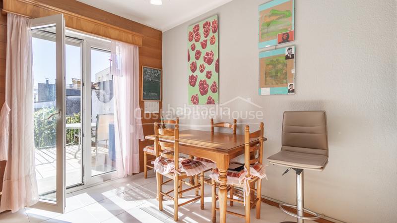 Foto 8fb20d58-0d45-42ee-b906-b0e08752556e. Casa adossada amb calefacció aparcament piscina a Palafrugell