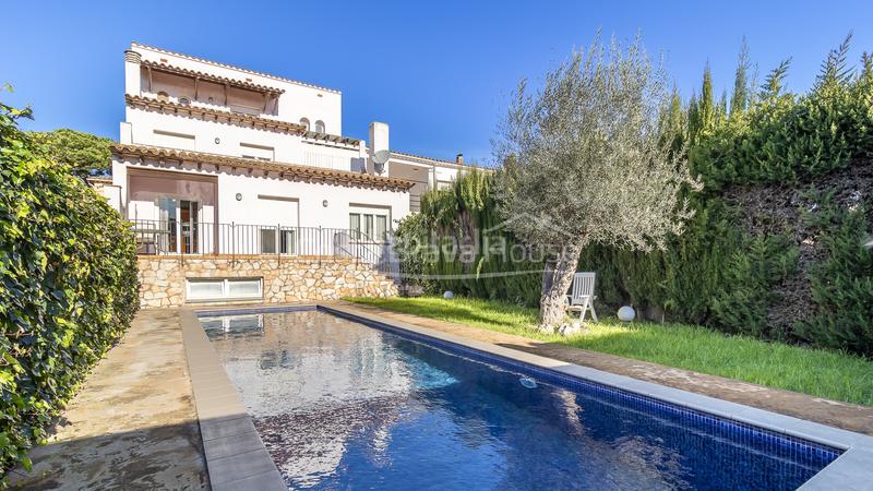 Foto 9fd3098b-a36b-4b69-b841-e7f850f22e3d. Casa adossada amb calefacció aparcament piscina a Palafrugell