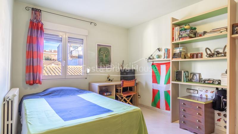 Foto ba77f399-032d-49b6-9b57-c01ada089f26. Casa adossada amb calefacció aparcament piscina a Palafrugell