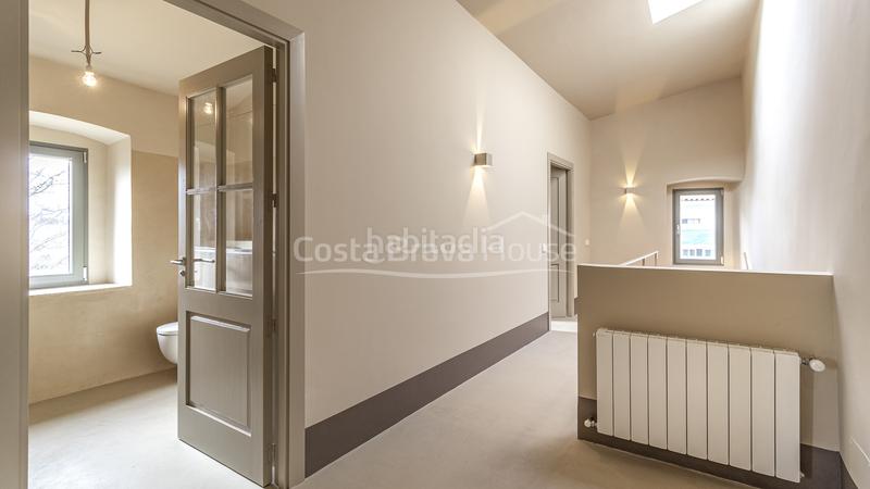 Foto 3dd775cb-0585-45f6-b819-82677ba38874. Masia amb calefacció aparcament piscina a Piverd-Vila-Seca-Bruguerol Palafrugell