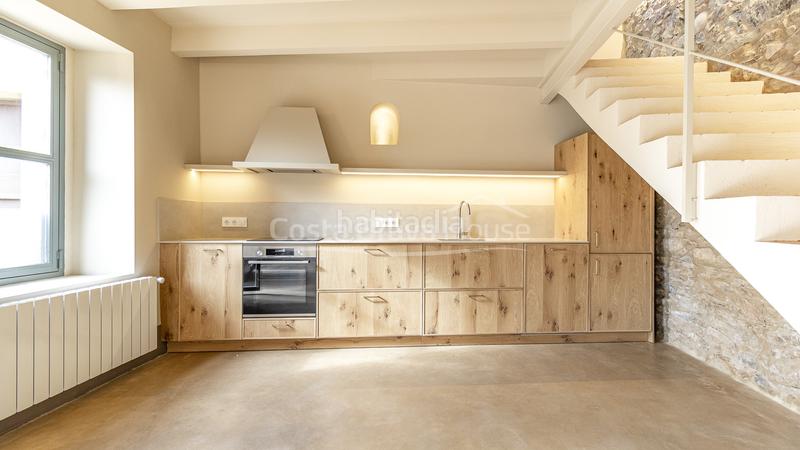 Foto 7ae8e477-6d89-4c96-a963-60160d6011cc. Masia amb calefacció aparcament piscina a Piverd-Vila-Seca-Bruguerol Palafrugell