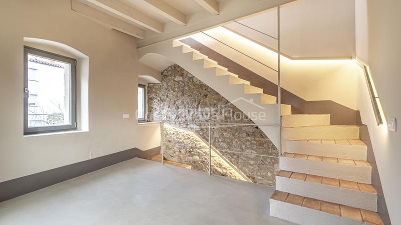 Foto 84f36e12-b048-43f7-a3fe-2aae2452171d. Masia amb calefacció aparcament piscina a Piverd-Vila-Seca-Bruguerol Palafrugell