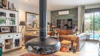 Casa  Passatge de teresa ferrer i serras. Villa de lujo en calella de palafrugell con piscina y jardín, a