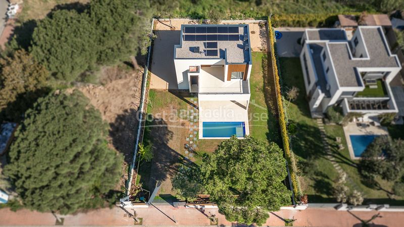 Foto d80ac414-f523-48ae-89a2-1419f78ca416. Casa amb calefacció aparcament piscina a Calella de Palafrugell