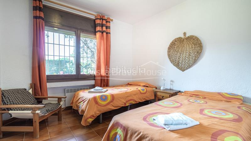 Foto 1d6a45db-859c-4837-b6b0-bb92fcd1aa68. Casa en carrer dels ullastres 5 casa en venta con piscina, jardín y apartamento independiente a 750m de la playa en Tamariu