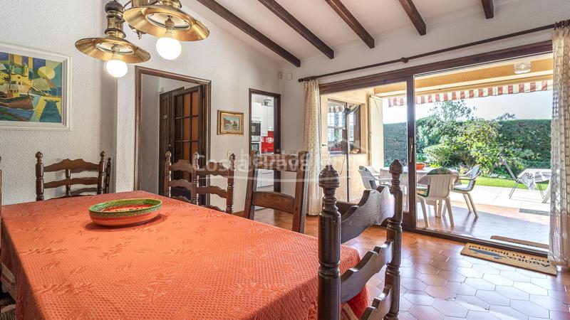 Foto 1e8342f8-de6f-4fd2-80f5-8c4ea809d6aa. Casa en carrer dels ullastres 5 casa en venta con piscina, jardín y apartamento independiente a 750m de la playa en Tamariu