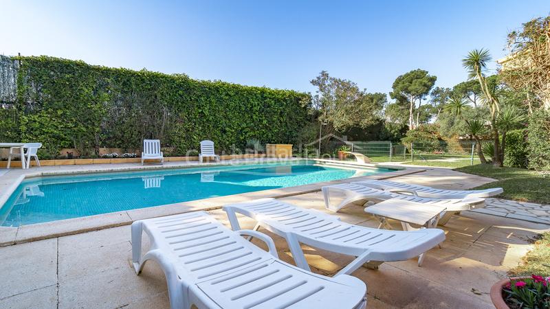 Foto 3e8bff2e-c8d9-47bb-a092-68adeb4b6323. Casa en carrer dels ullastres 5 casa en venta con piscina, jardín y apartamento independiente a 750m de la playa en Tamariu