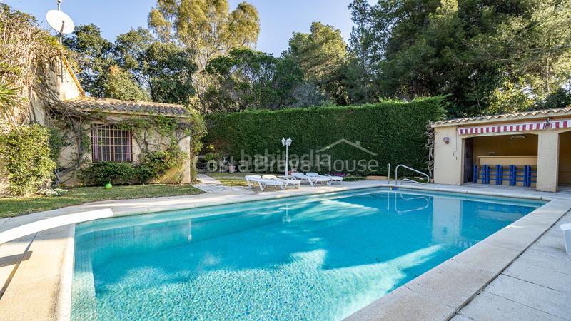 Foto 54e47695-8579-4682-961e-3ac2c82c5ac0. Casa en carrer dels ullastres 5 casa en venta con piscina, jardín y apartamento independiente a 750m de la playa en Tamariu