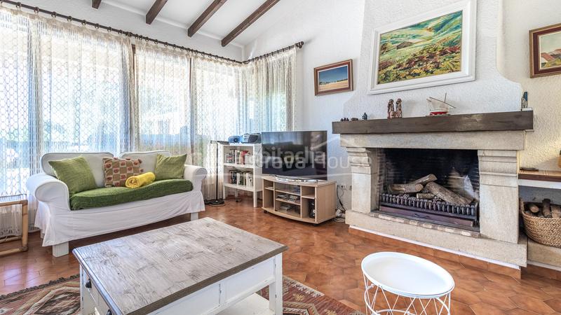 Foto f66691fd-cd2b-4f48-a129-3fc27c0b5a96. Casa en carrer dels ullastres 5 casa en venta con piscina, jardín y apartamento independiente a 750m de la playa en Tamariu
