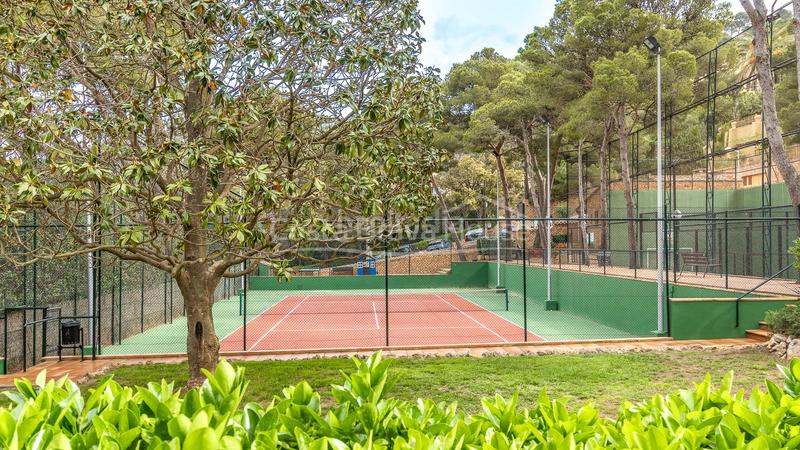 Foto 24624d3f-52e5-4782-9afb-416807645607. Apartament amb calefacció aparcament piscina a Llafranc