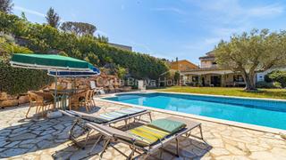 Haus  Carrer de les illes medes. Propiedad exclusiva en venta en calella de palafrugell con gran
