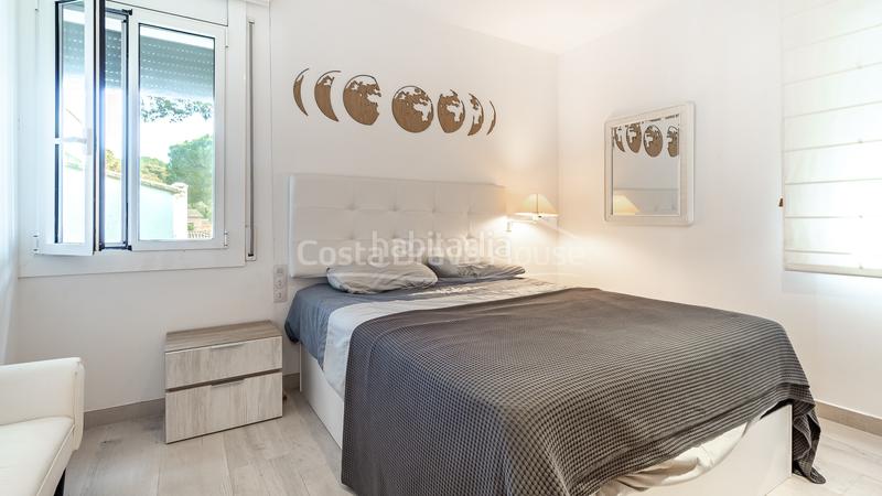 Foto 2bf37d8f-a923-48cc-9979-883dd796fca2. Apartamento en carrer de mallorca 25 apartamento con licencia turistica, terraza y piscina en venta en zona golfet, en Calella de Palafrugell
