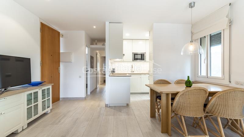 Foto 75cb67f5-d8cc-4f00-b835-bd3ab671475e. Apartamento en carrer de mallorca 25 apartamento con licencia turistica, terraza y piscina en venta en zona golfet, en Calella de Palafrugell