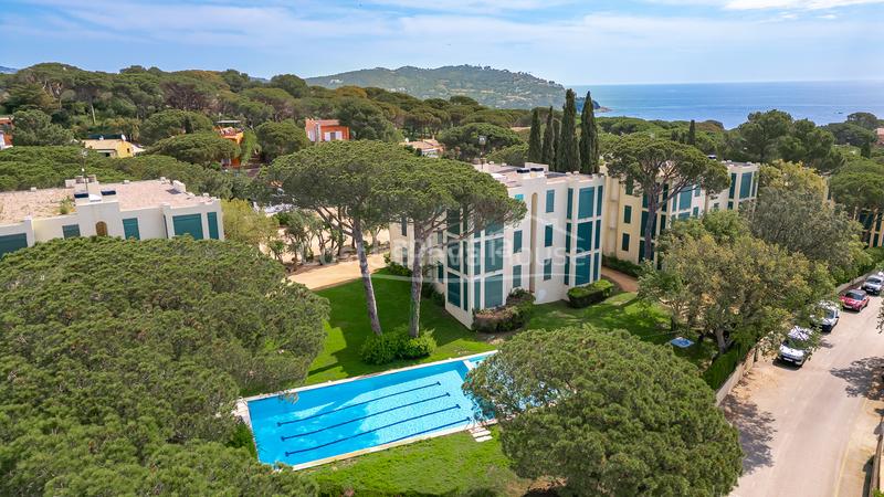 Foto bca7d381-406c-4861-be3b-39f10e1d8b9d. Apartamento en carrer de mallorca 25 apartamento con licencia turistica, terraza y piscina en venta en zona golfet, en Calella de Palafrugell