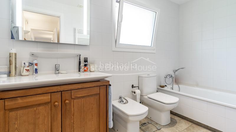 Foto 791edbc6-a922-46e0-ac43-e93a6974cfdb. Casa exclusiva casa en venta con vistas al mar en ses costes, aiguablava en Begur
