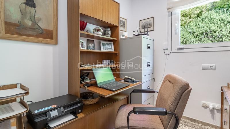 Foto 7d36a01a-5e9b-4c0b-aebf-a0ac596b8c04. Casa exclusiva casa en venta con vistas al mar en ses costes, aiguablava en Begur
