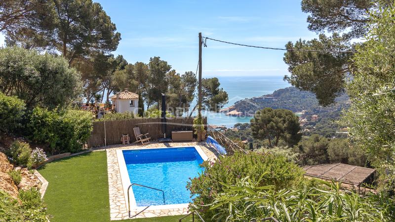 Foto 9d1cd831-9958-47ac-8f31-e5f2f69356bf. Casa exclusiva casa en venta con vistas al mar en ses costes, aiguablava en Begur