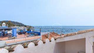 Casa  Carrer de sant roc. Casa mediterránea con vistas al mar en venta en sant roc, calell