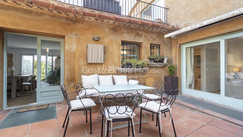 Foto 219857e2-18db-4da7-bd69-32e305f99f45. Bauernhof mit heizung parking in Begur Begur