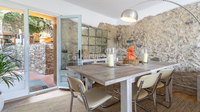 Foto bd71df51-3d5c-4ca4-a938-f968b8be7f5d. Bauernhof mit heizung parking in Begur Begur