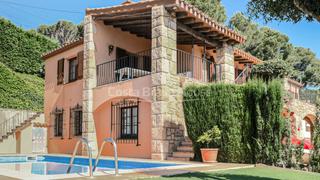 Casa  Ronda del coral. Villa exclusiva con vistas al mar y piscina en venta a 600m de l