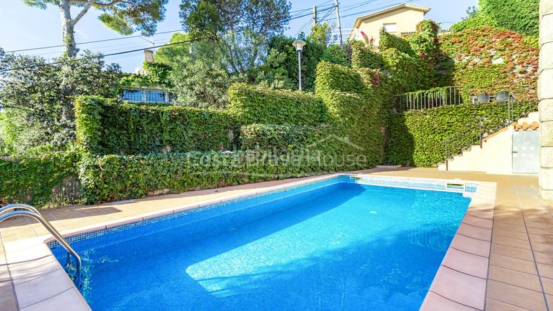 Foto 51f3dfde-dac8-45dc-b9d6-319673626858. Casa amb calefacció aparcament piscina a Llafranc