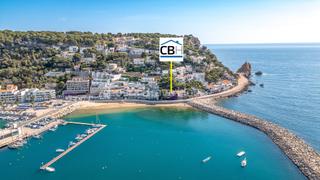 Casa  Passeig molinet. Casa con increíbles vistas al mar en venta junto a la playa en l