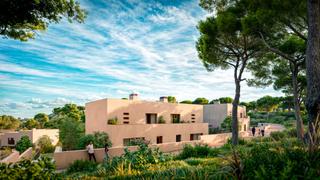 Casa adosada  Carrer tramuntana. Exclusiva promoción de 27 casas adosadas de lujo en begur, costa