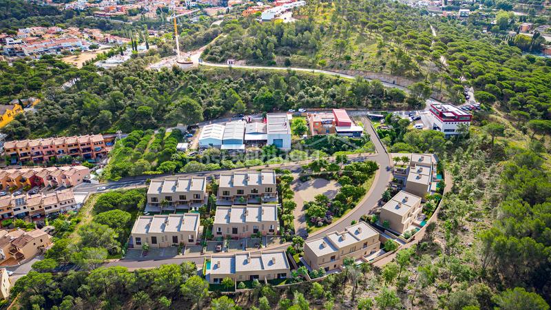 Foto dd9f81fc-f496-4834-ab6e-ad86671d1f05. Reihenhaus mit heizung parking pool in Begur Begur