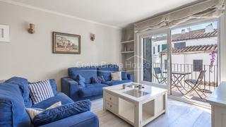 Appartement  Carrer lladó. Apartamento luminoso a 2 min a pie de la playa de port bo en ven