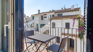 Appartement  Carrer lladó. Apartamento luminoso a 2 min a pie de la playa de port bo en ven