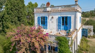Casa  Carrer del bruguerol. Finca histórica del siglo xix catalogada en venta cerca de palaf