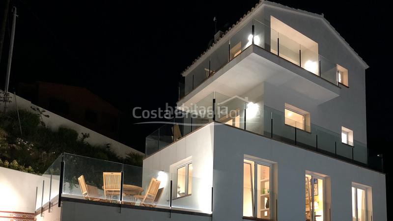 Foto 5d05e07a-4027-43b9-8c24-49d4ce73d64a. Haus mit heizung pool in Fornells-Aiguablava Begur