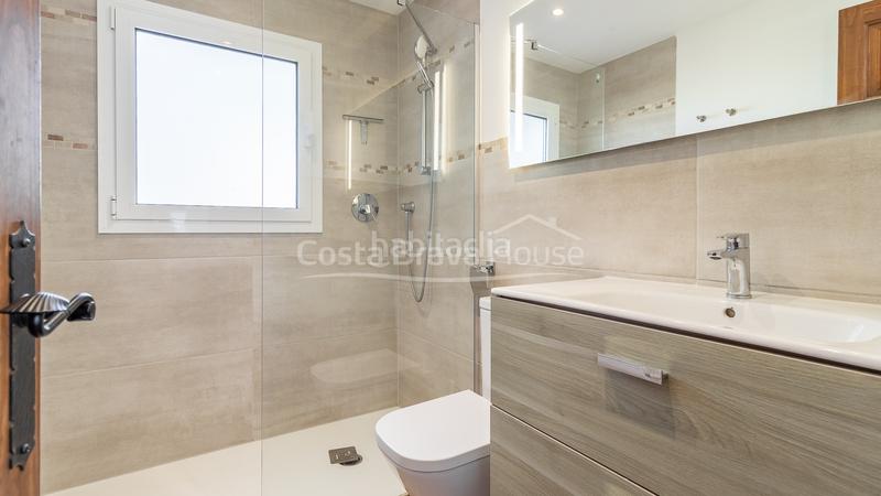 Foto cdea93d7-d951-4f8e-9021-a87649cc74ce. Haus mit heizung pool in Fornells-Aiguablava Begur