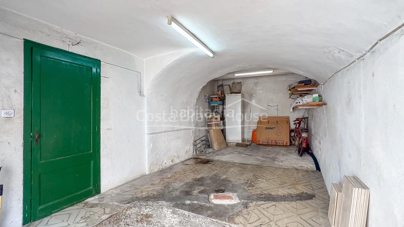 Foto 7a5fe932-c922-427b-b156-201835224e4c. Masia amb calefacció aparcament a Begur Begur
